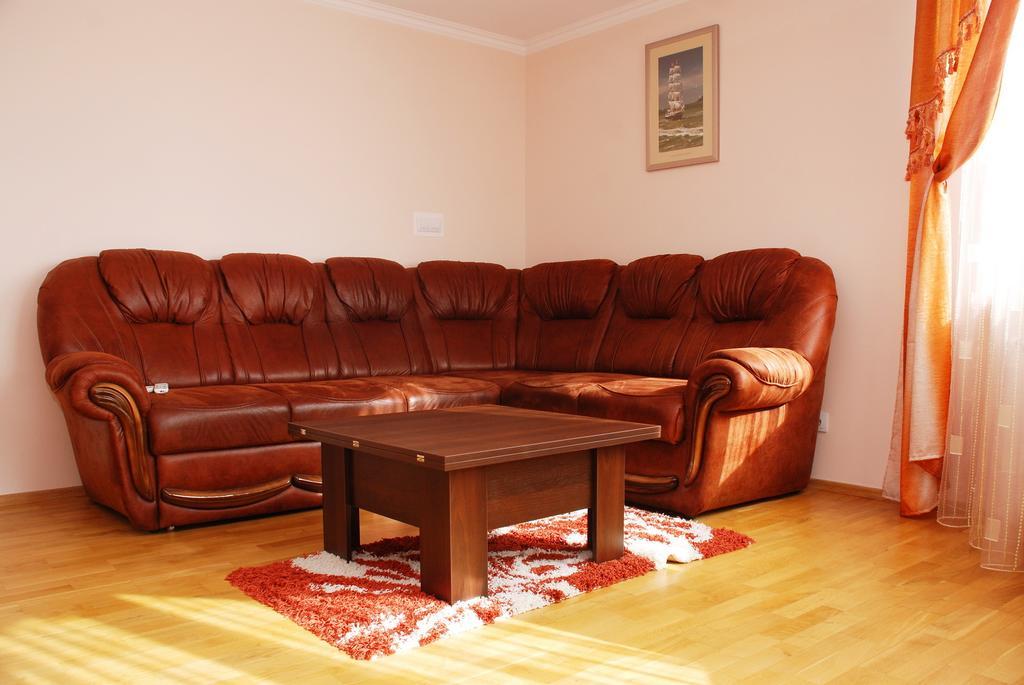 Kiev Pozniaky Apartment Zimmer foto